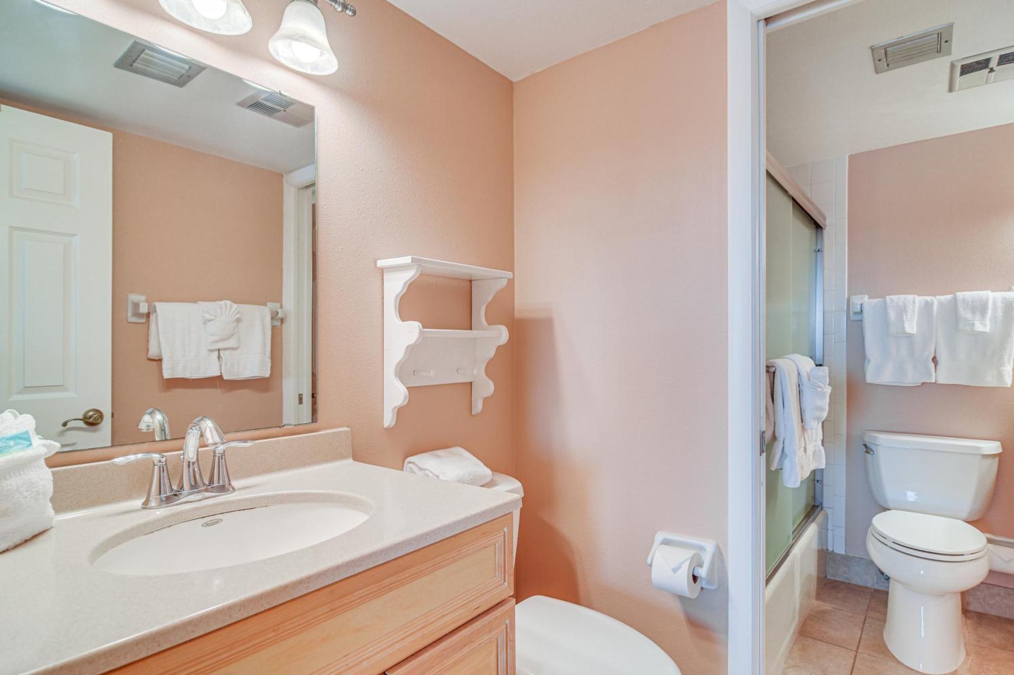 Waterfront Condo With Patio And Pool On Madeira Beach! 圣徒皮特海滩 外观 照片